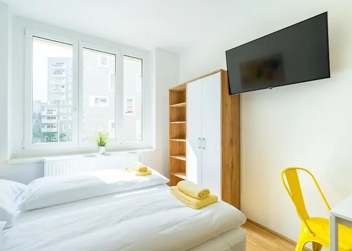 Feelgood Smartliving | Contactless Check-in 4*